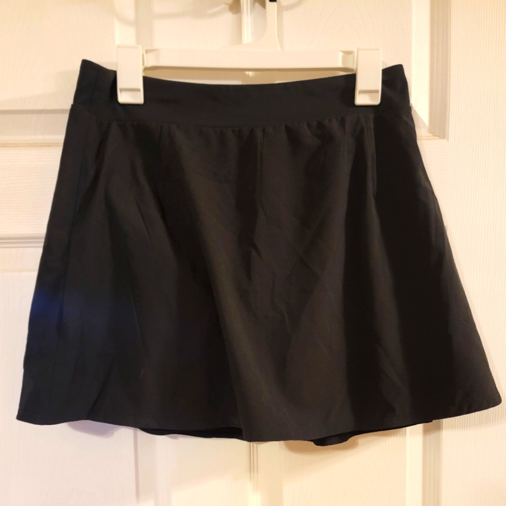 NWT J CREW Athletic Skirt with Shorts Size Medium